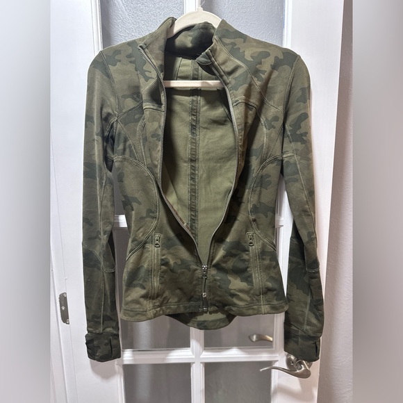 Lululemon Forme Jacket *Cuffins Savasana Camo 20cm Fatigue Green - Picture 7 of 11